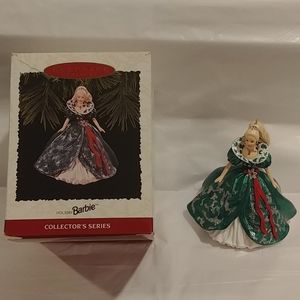 🎄 🎅 Barbie Hallmark Keepsake Ornament 1995